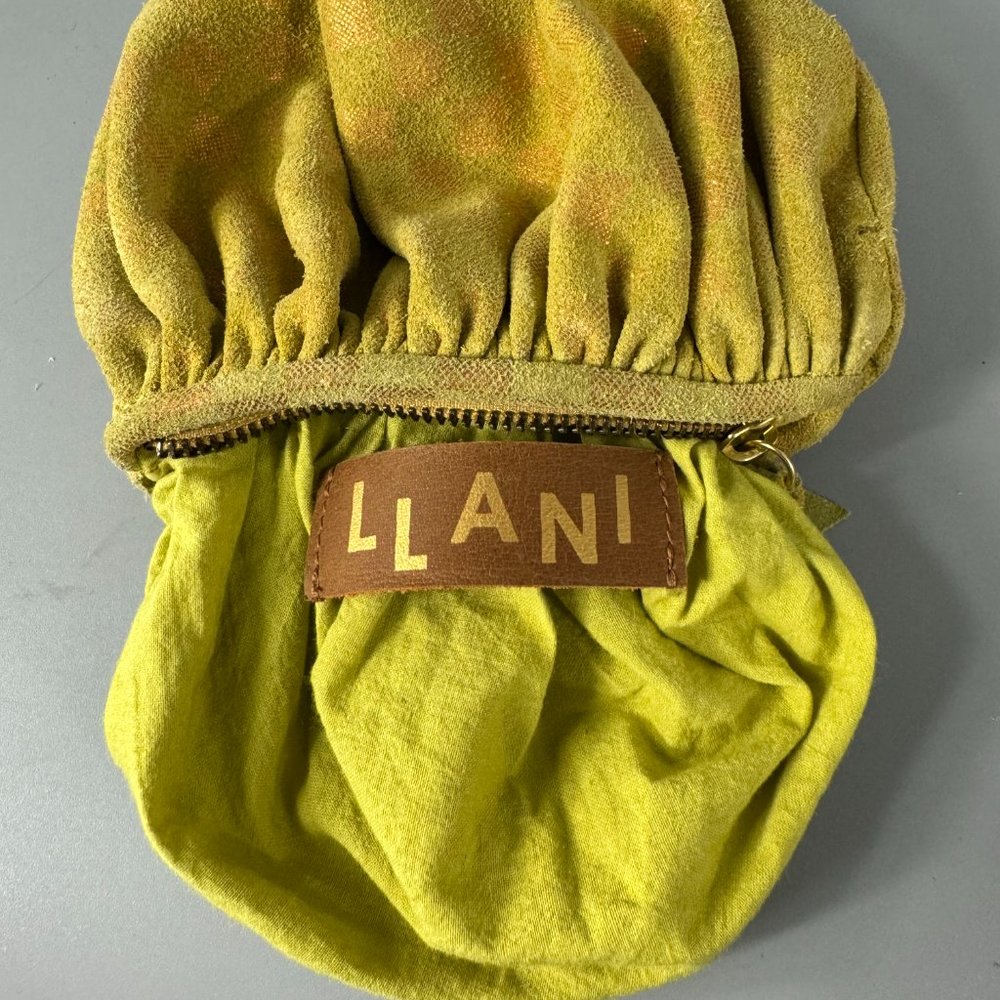 LLANI Puff Pouch, Earth - Picture 13 of 14